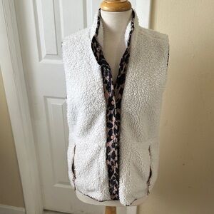 Como Vintage Reversible White and Black Vest